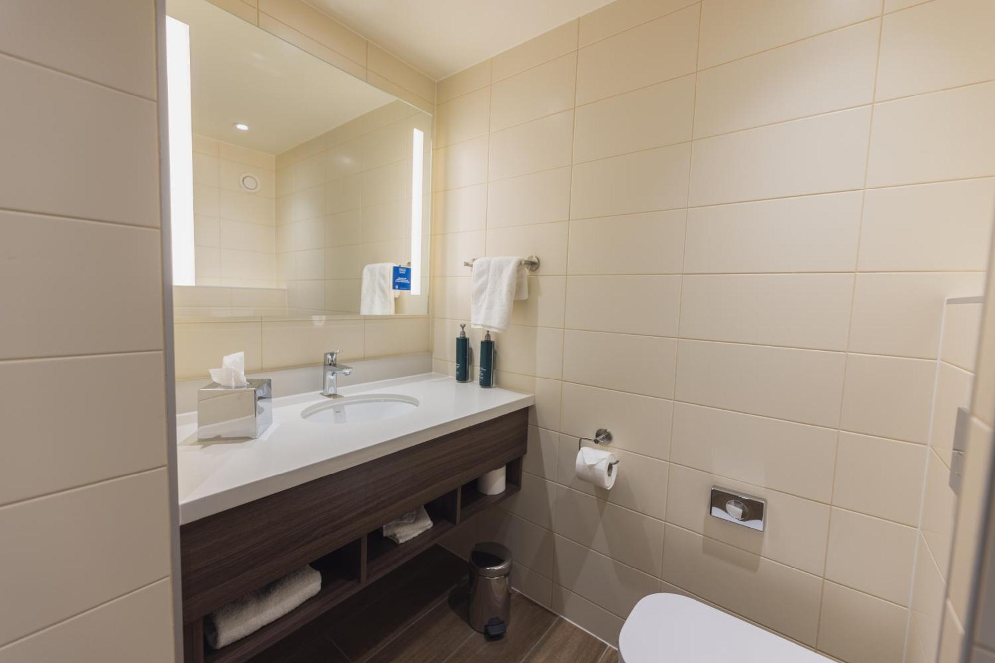 Twin Room,1499491783:JPEG