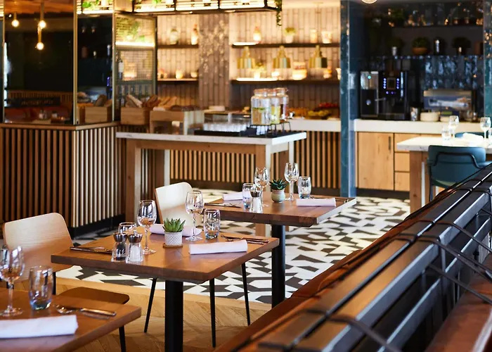 Novotel Birmingham Airport Terminal Building - Nec